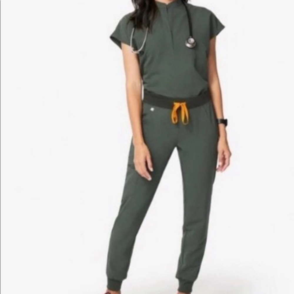 Figs MOSS scrub set
